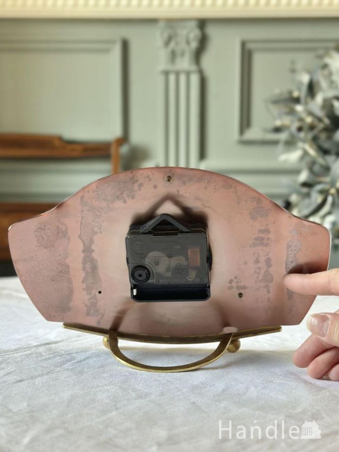 アンティーク時計の裏側