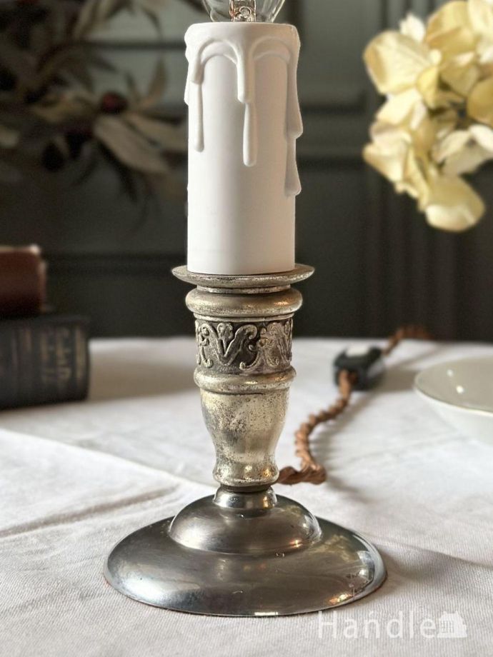 テーブルランプの装飾