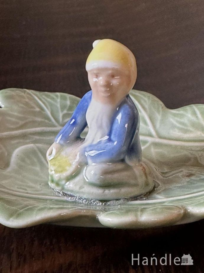 アンティークのフィギュリン