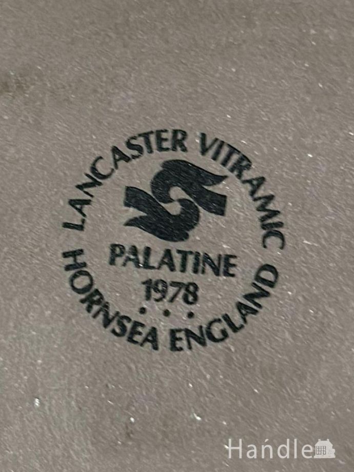 キャニスターのバックスタンプ