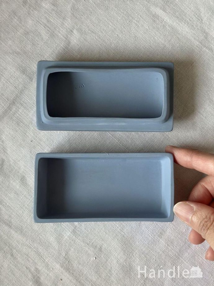 アンティークのトリンケットボックス