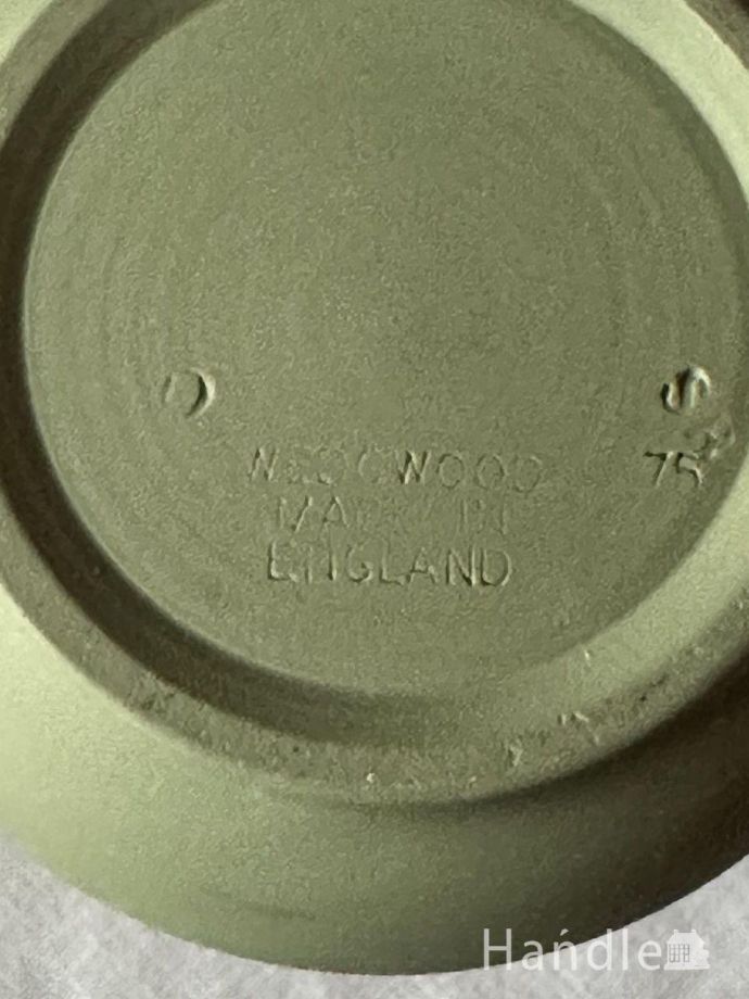 フラワーベースのバックスタンプ