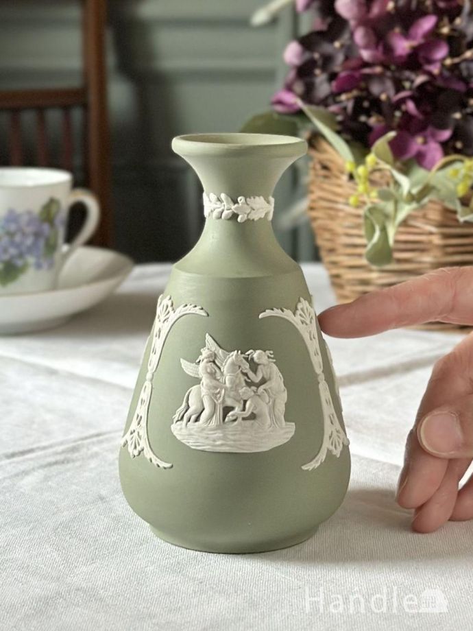 陶磁器のフラワーベース