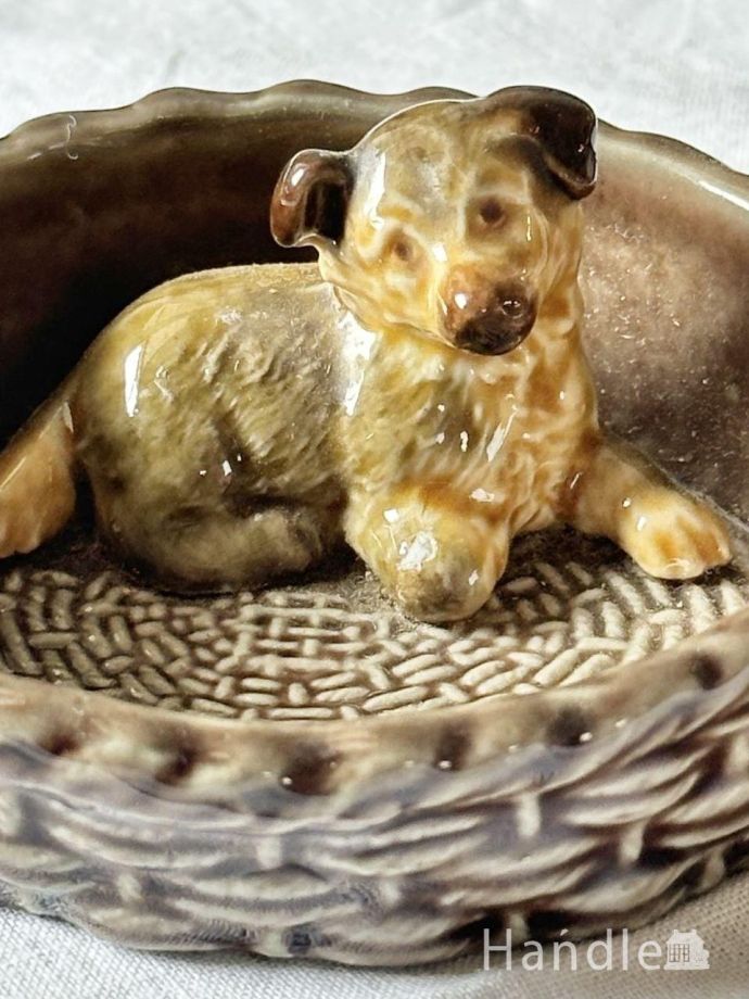 アンティークのフィギュリン