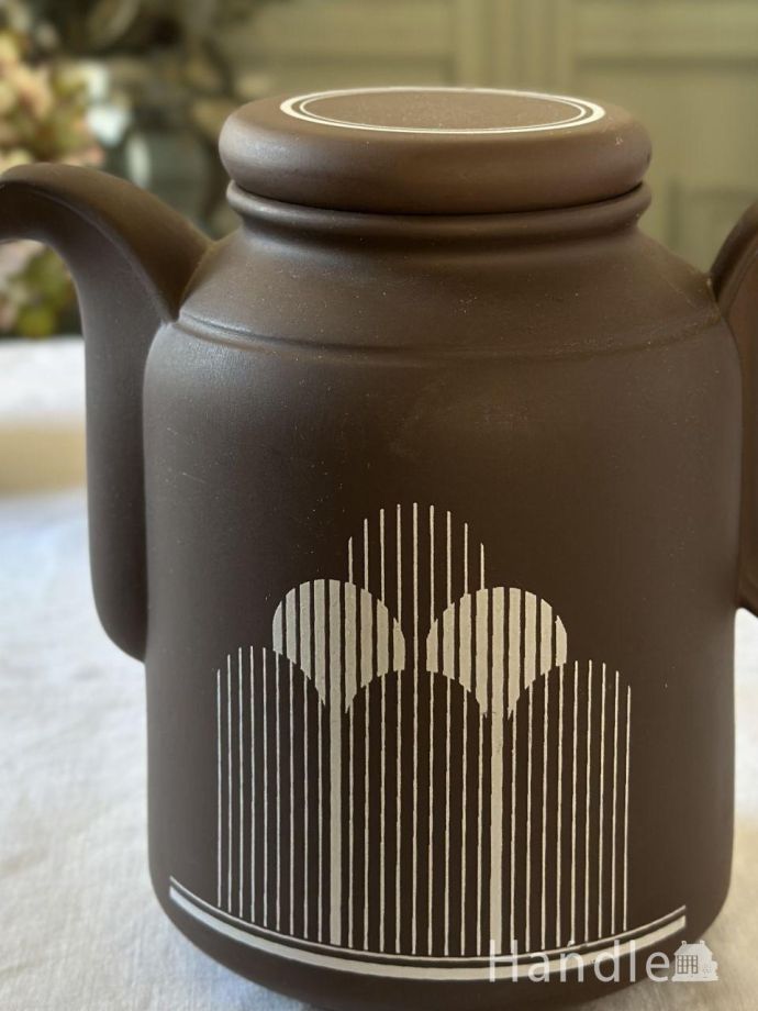 アンティークのティーポット