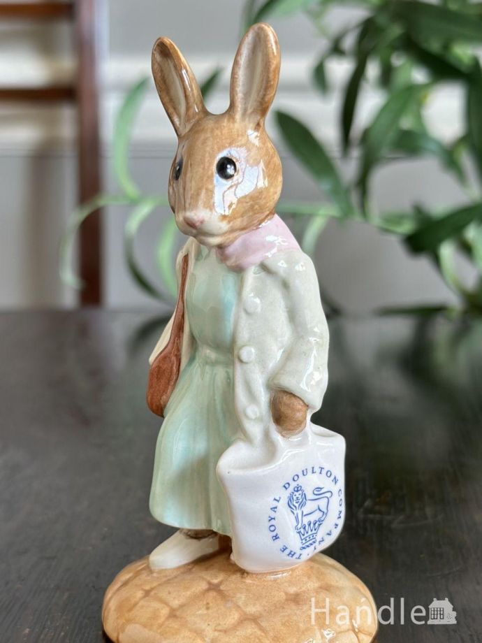 アンティークのフィギュリン