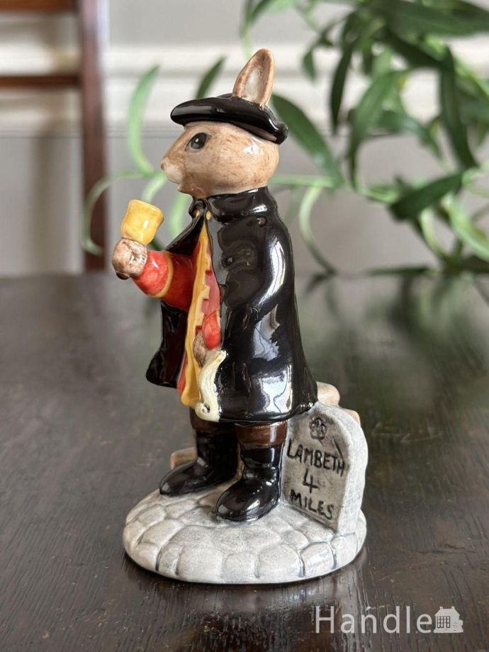 アンティークの置物