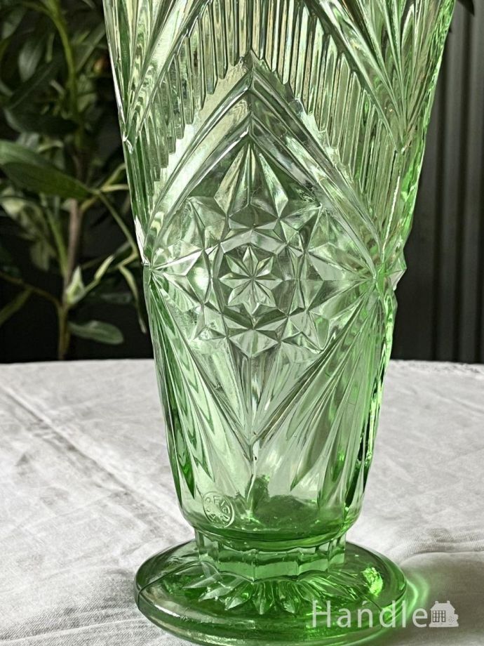 アンティークガラスの雑貨、フラワーベース