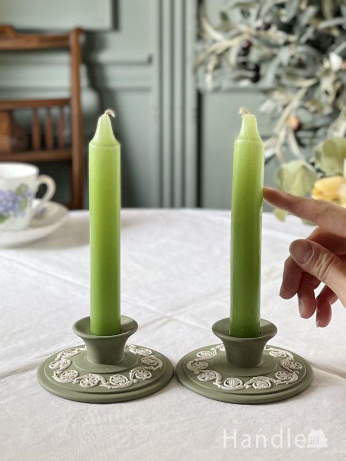 陶磁器のキャンドルスタンド