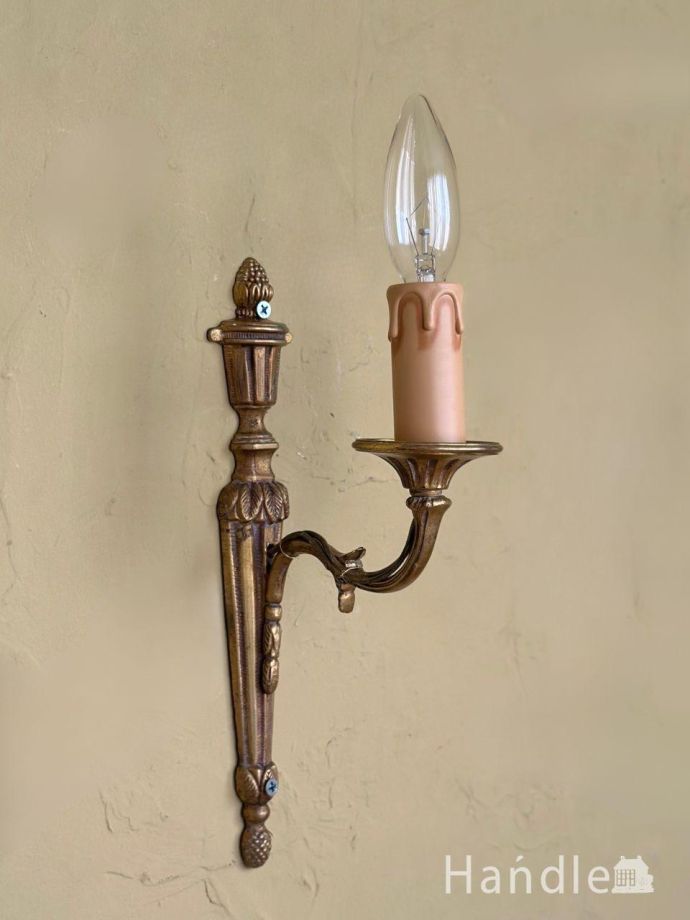 アンティークの壁付け照明