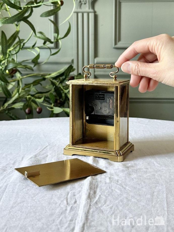 アンティーク時計の裏側