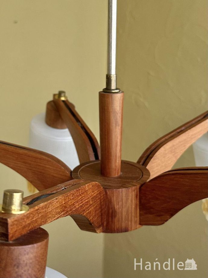 アンティークのシャンデリア