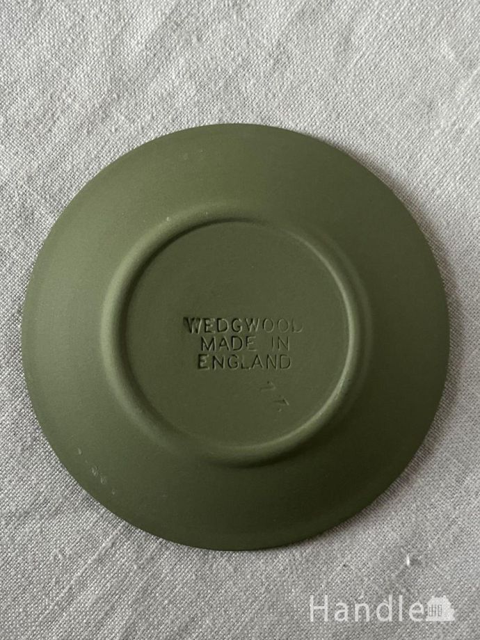 プレートの後ろ