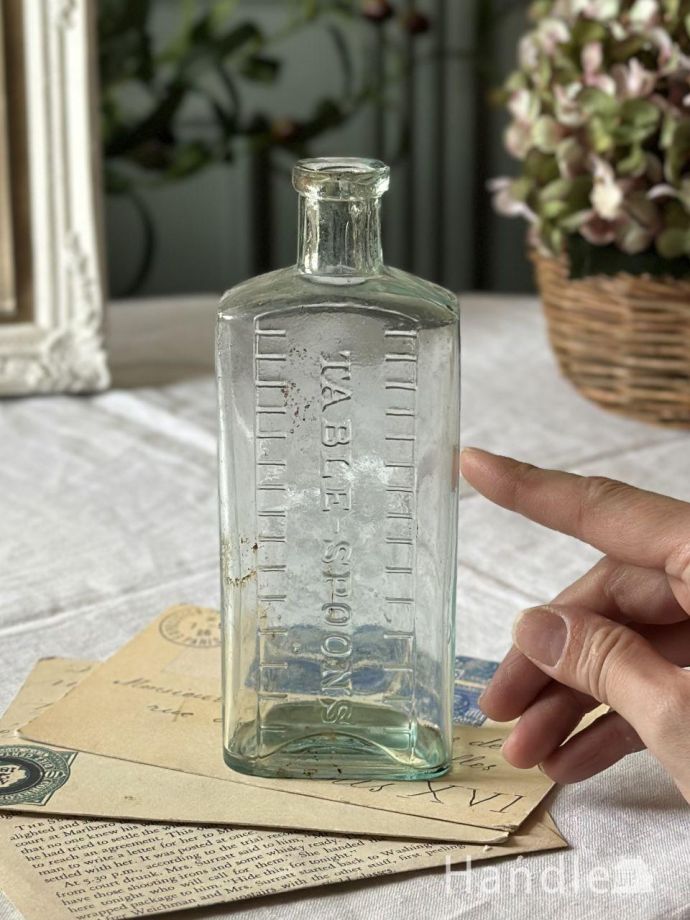 アンティークのガラス雑貨