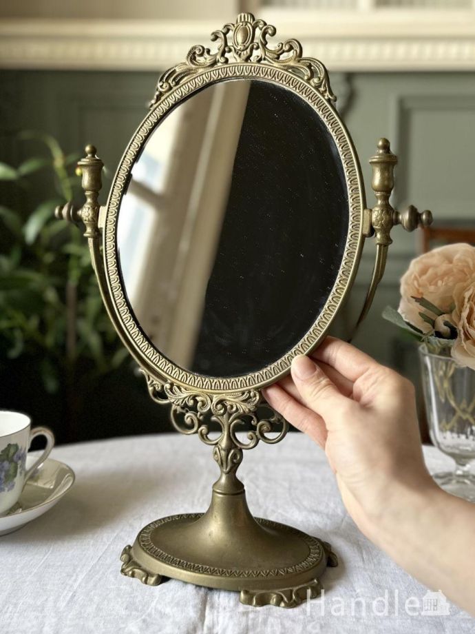 アンティークのおしゃれなミラー