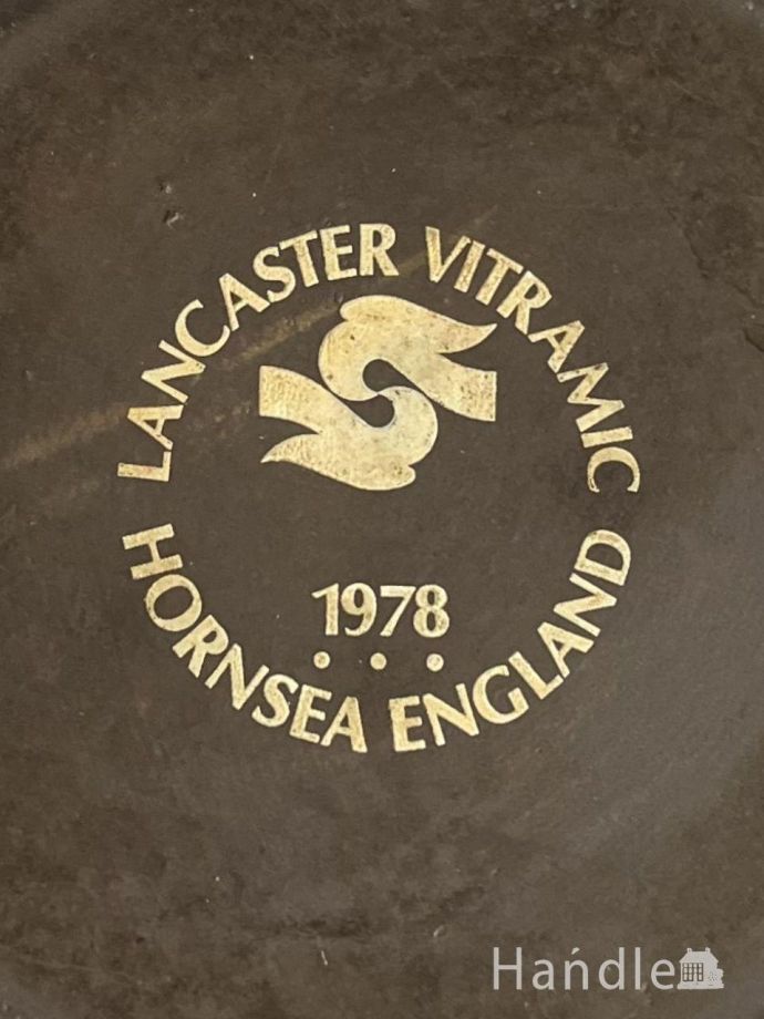 キャニスターのバックスタンプ