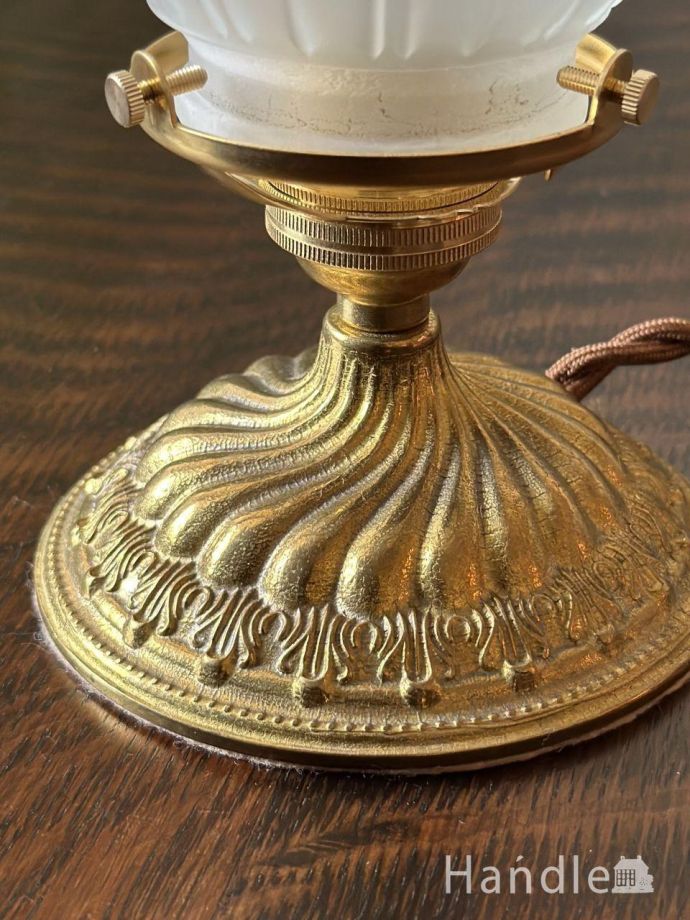 テーブルランプの装飾