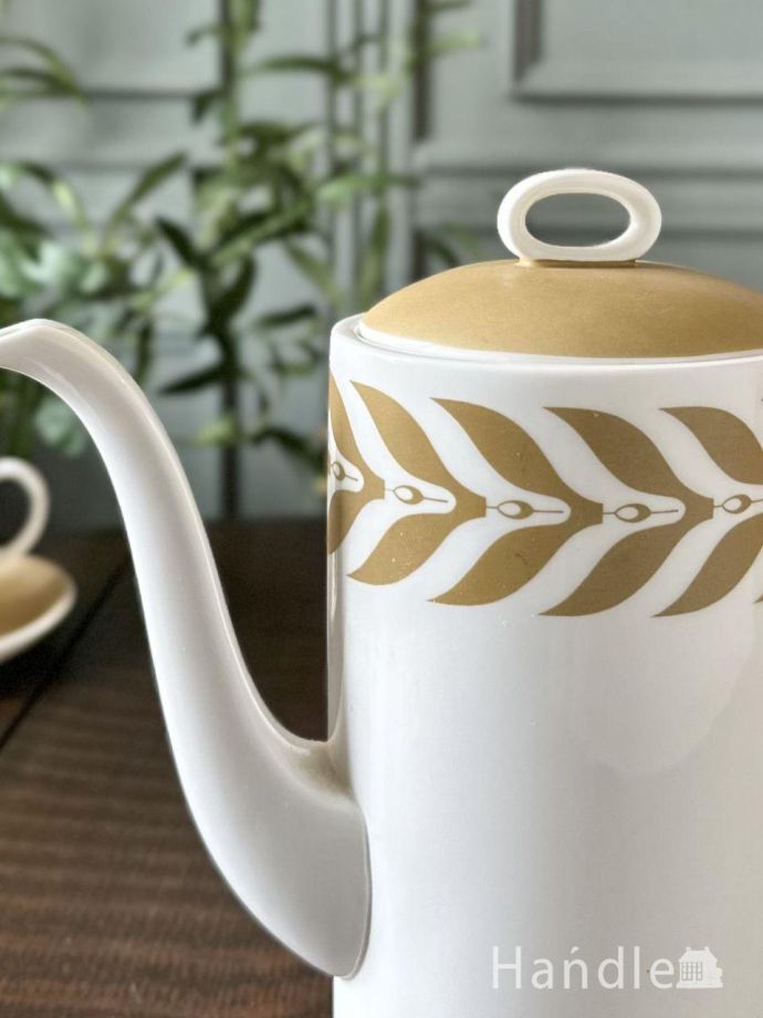 アンティークのティーポット