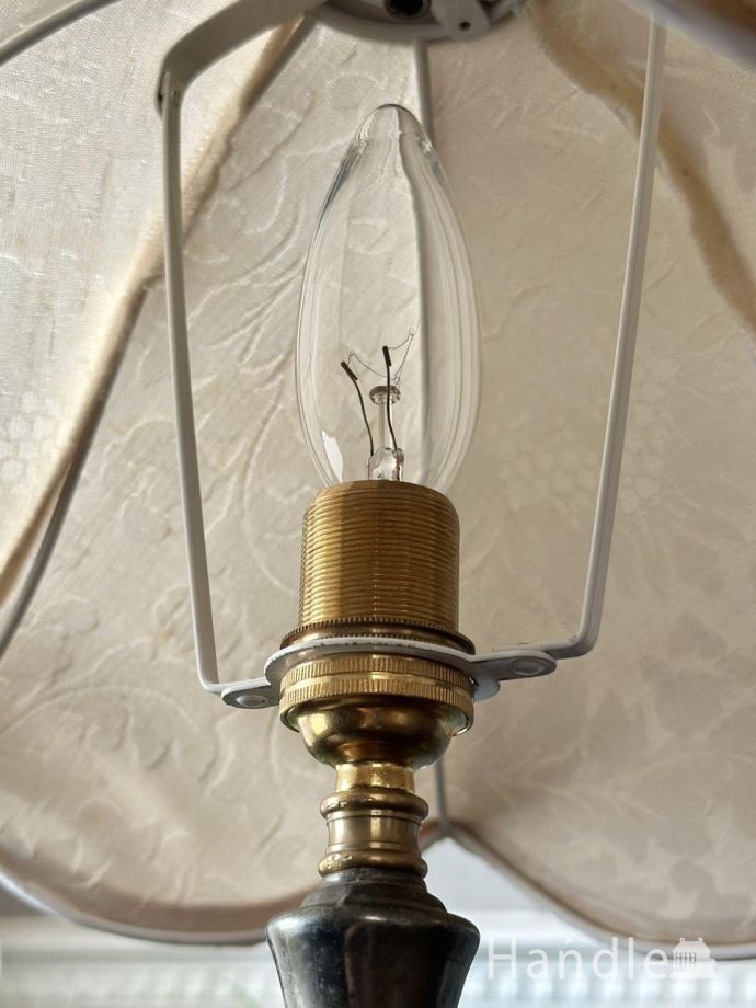 ホルダータイプのシェードです。