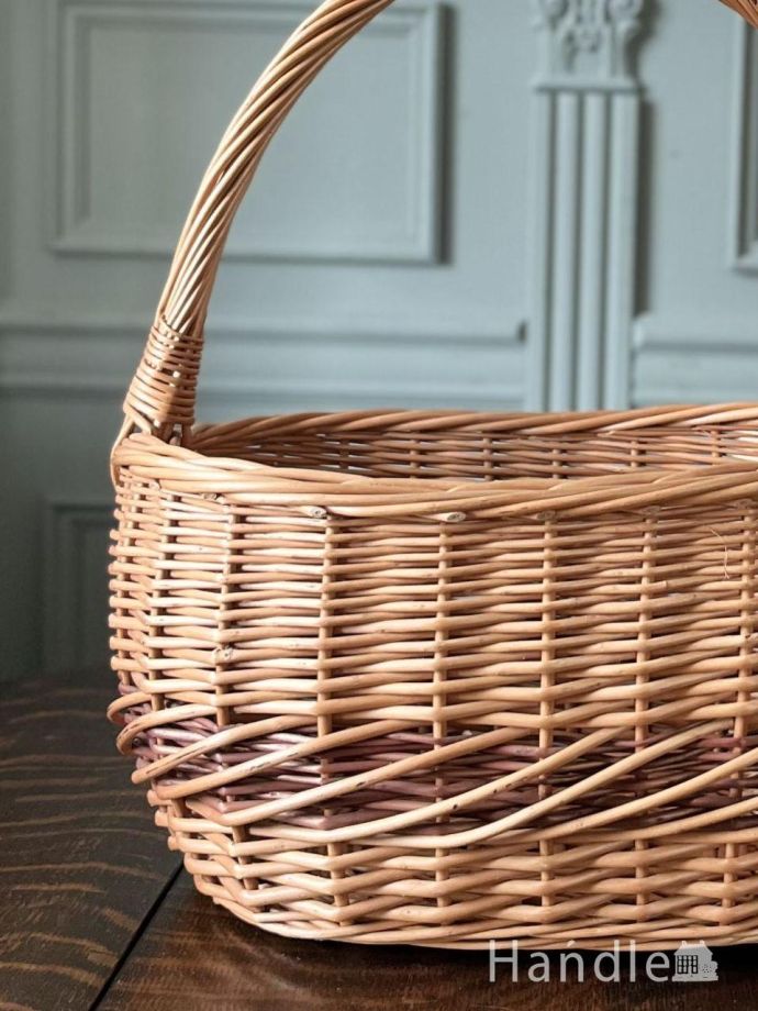 アンティークのバスケット