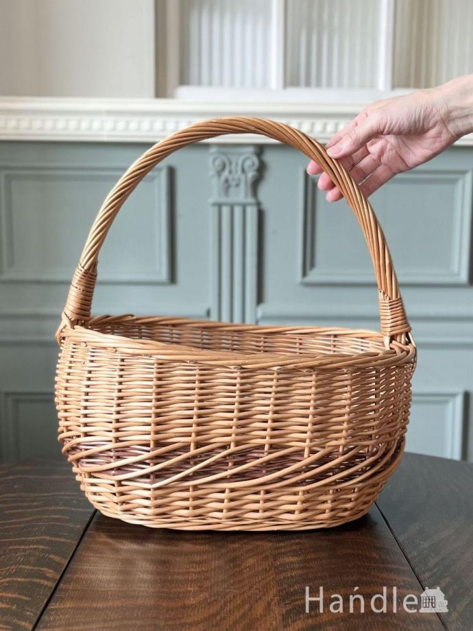 おしゃれな持ち手付きパニエ