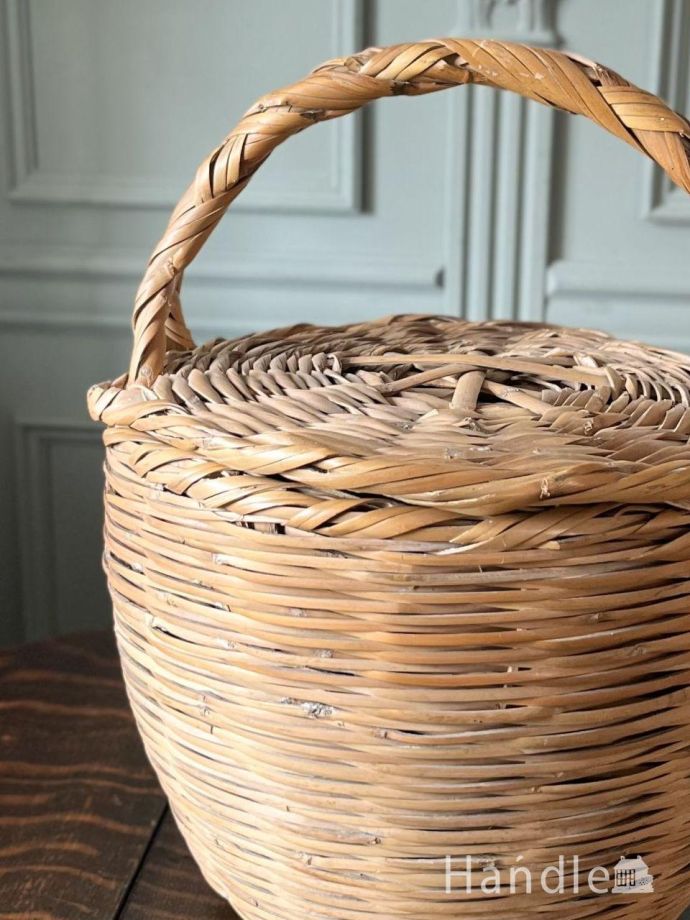 アンティークのバスケット