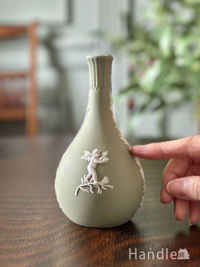 陶磁器のフラワーベース