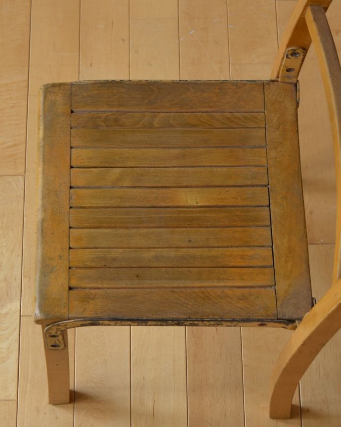 アンティークの椅子の座面