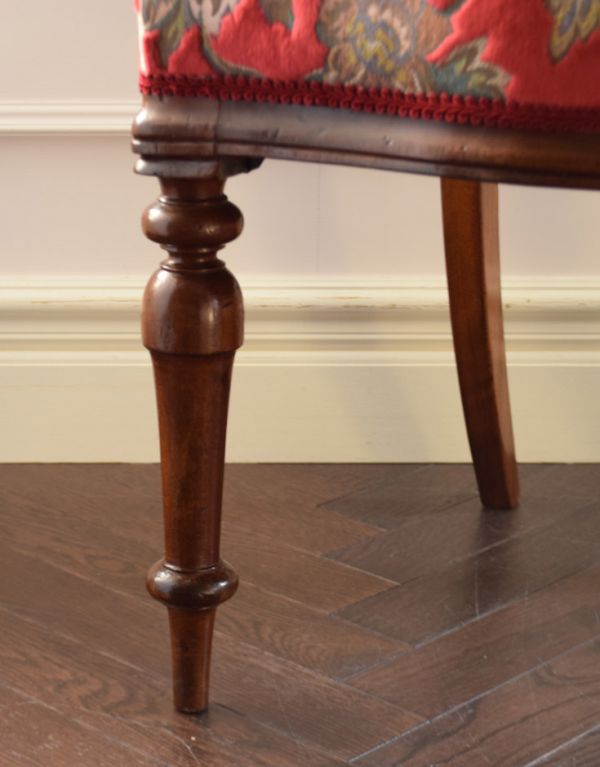 アンティークチェアの脚