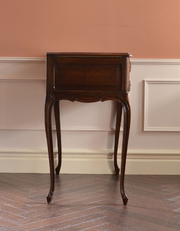 アンティーク家具 南フランスのアンティーク家具、おしゃれなドレッシングチェスト。横から見るのが、また美しいんです。(k-991-f)