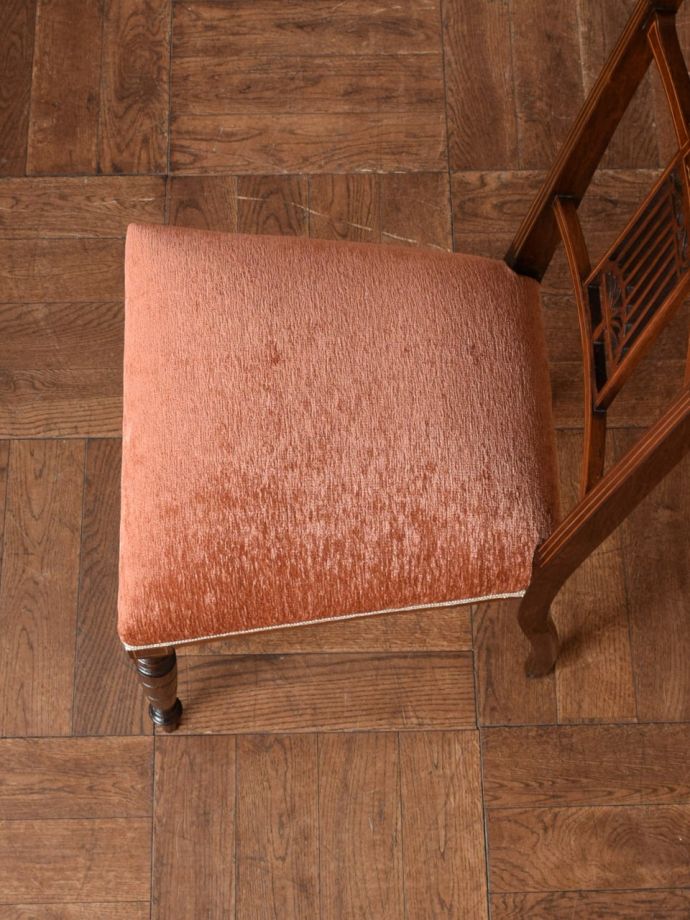 アンティークの椅子の座面