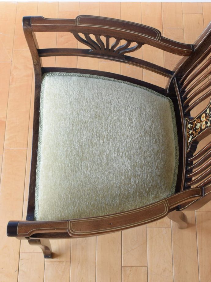 アンティークの椅子の座面