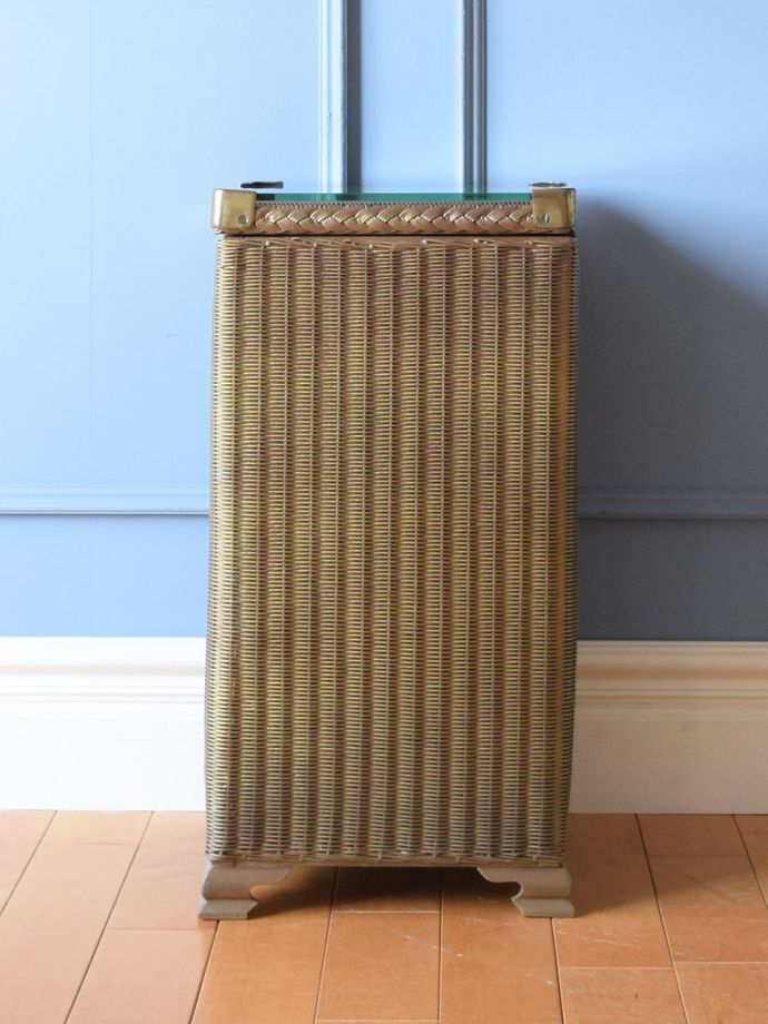 ロイドルームボックスの側面