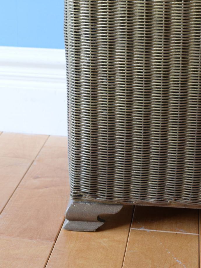 アンティーク家具の脚