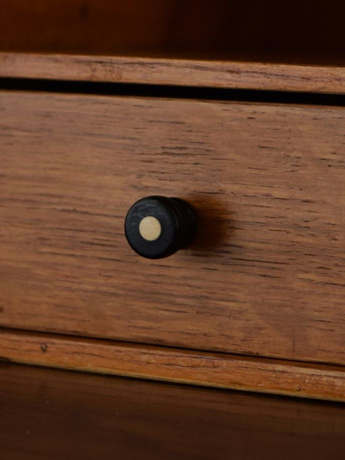 アンティーク家具の取っ手