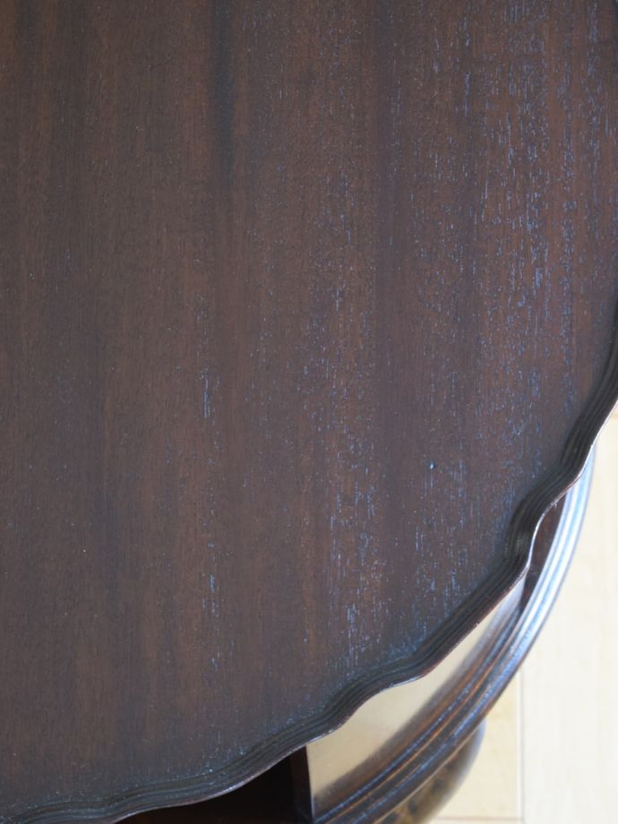 天然木のアンティーク家具の天板