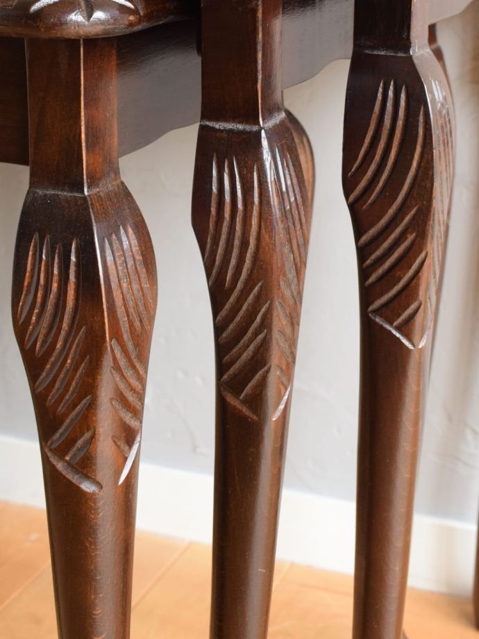 アンティークらしい彫