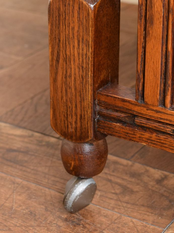 アンティーク家具の脚