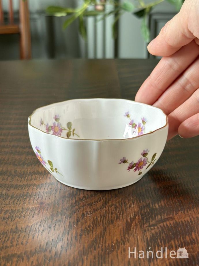 陶磁器のシュガーボウル
