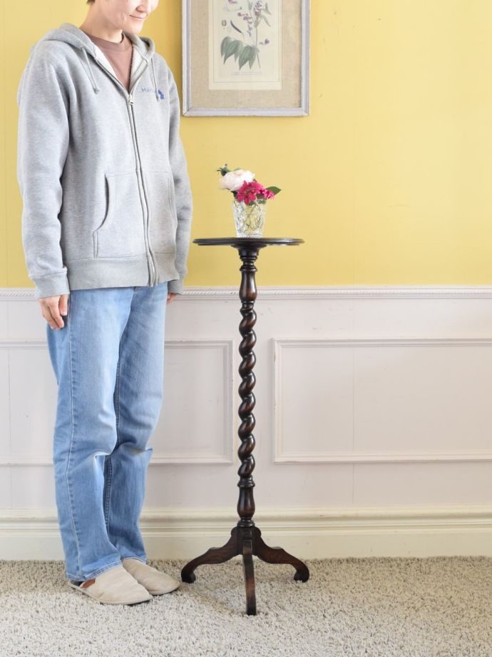 アンティークのプランツスタンド