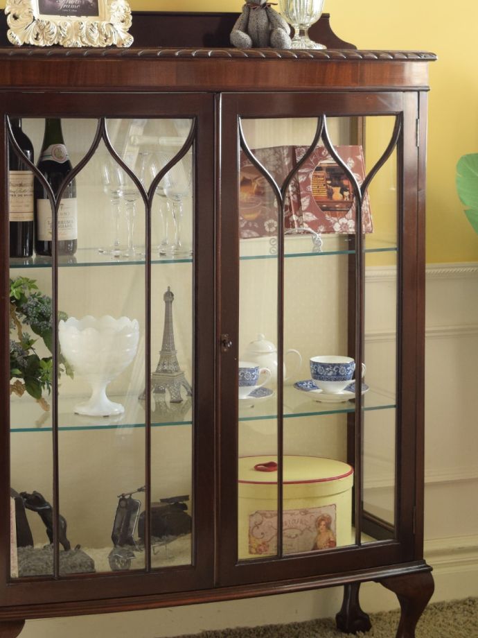 アンティークガラスの扉