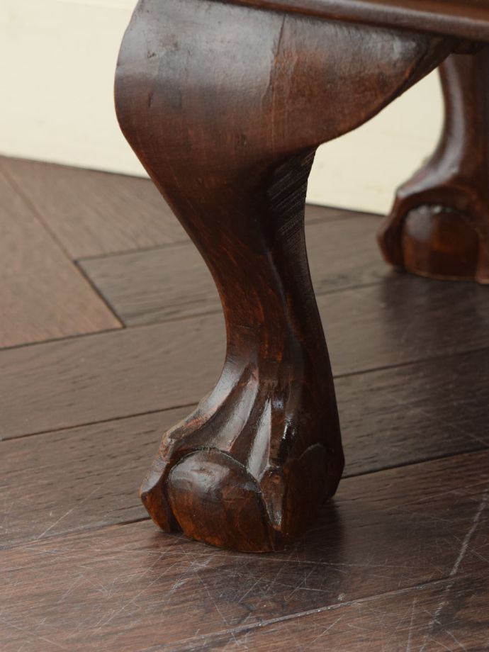 アンティーク家具の脚