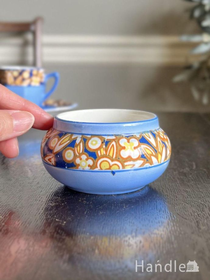 陶磁器のシュガーボウル