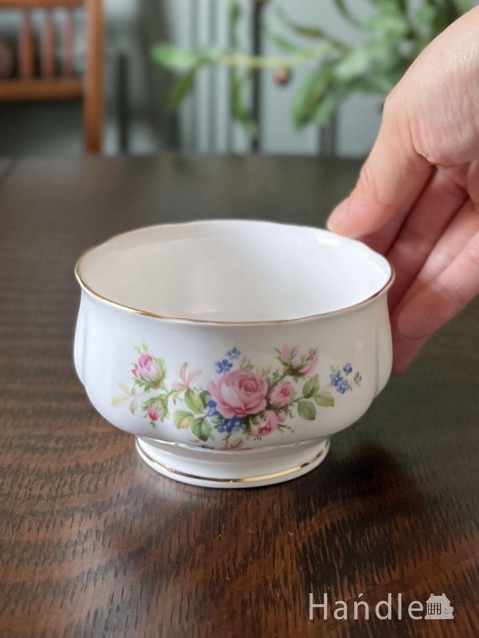 陶磁器のシュガーボウル