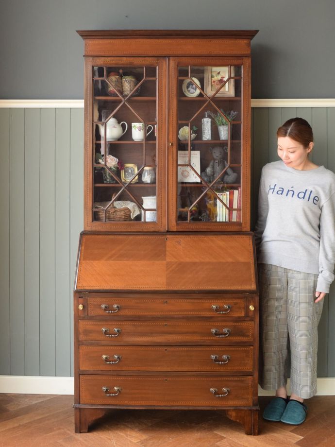 英国アンティークのチッペンデールスタイルの家具、アンティークの