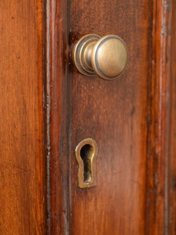 キャビネットの取っ手