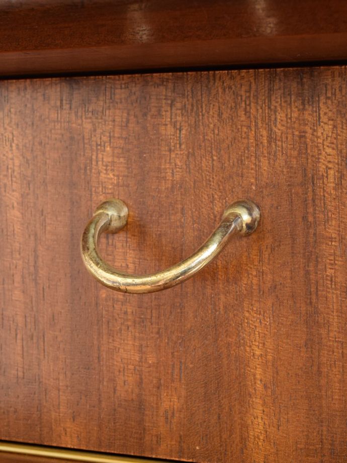 ビンテージ家具の木目