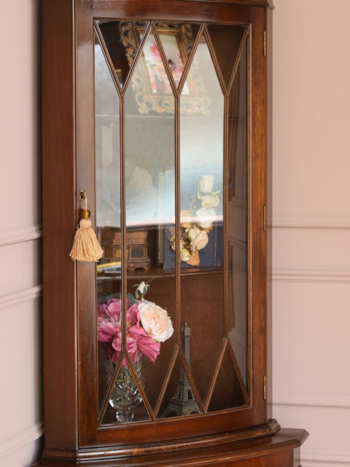 アンティークガラスの扉