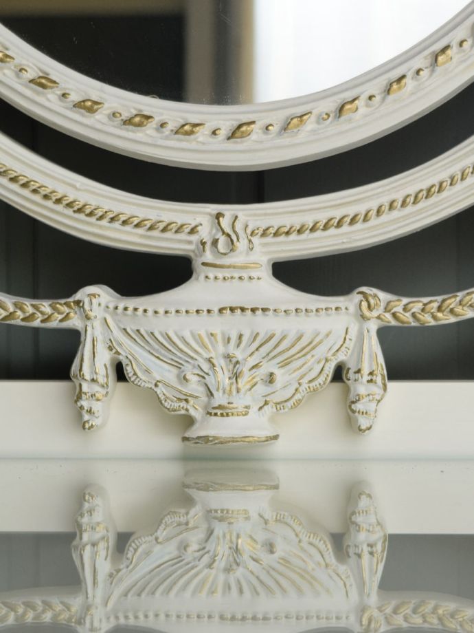 アンティークらしい彫