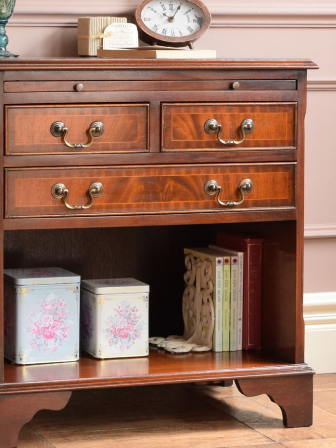 アンティークチェストの美しい木目